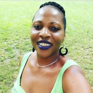 Meet your Posher, Lorna